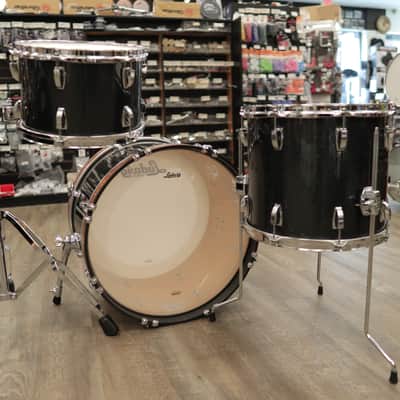 Pre-Owned Ludwig Classic Maple "El Camino" 3-Piece Shell Pack 12/14/20 (Black Sparkle With Gold Sparkle Accents) image 4