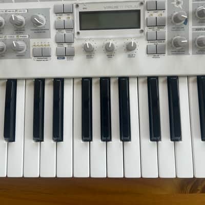 Access Virus TI Polar 37-Key Digital Synthesizer 2005 - White image 2