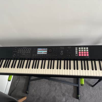Roland FA-08 88-Key Music Workstation 2014 - Present - Black image 1