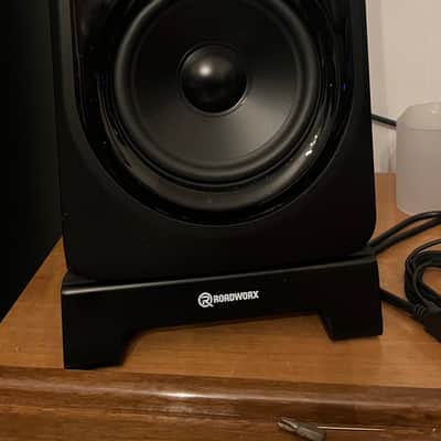 305P Mkll 5" Studio monitor image 2