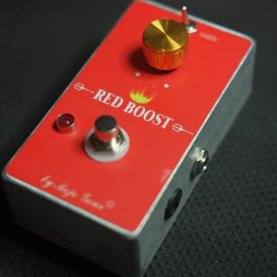 Red-Boost Effect Pedal-Treble-Booster-Rangemaster-By-Mojo-Gear-Germanium-boost-pedal image 4