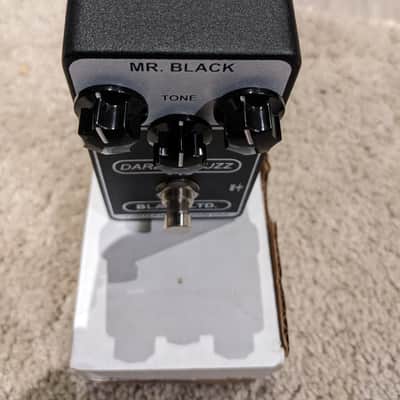 Mr. Black Darling Fuzz 15/50 image 5