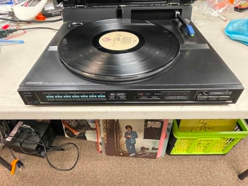 Kenwood KD-74F Full Automatic Direct Drive Stereo Record Player
