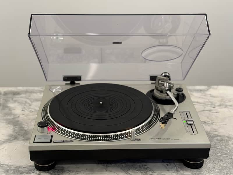 Technics SL-1200 MK2