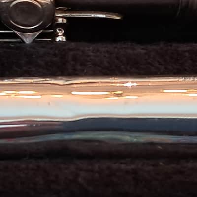 Armstrong 104 Student Model Closed-Hole Flute with C Foot, Offset G - Silver-Plated image 10