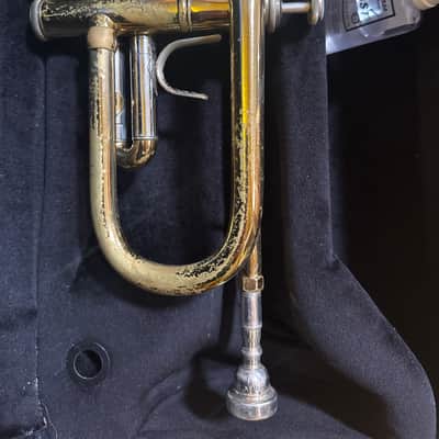 Great Playing Pre-Owned Bach 37 Stradivarius Trumpet in Lacquer from the 80's! image 10