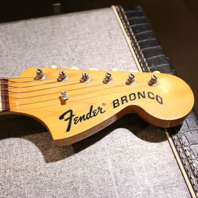 Fender Bronco with Rosewood Fretboard 1967 - 1975 - Dakota Red image 3