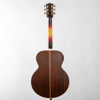 Gibson Acoustic Pre-War SJ-200 Rosewood, Vintage Sunburst | Demo image 3