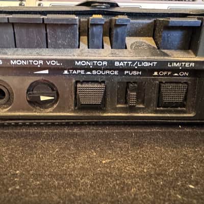 Marantz PMD430 tape recorder with power supply and case image 4