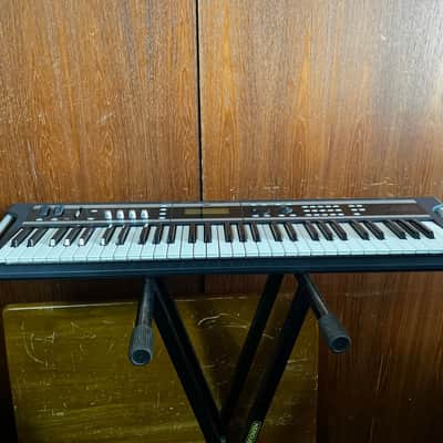 Korg X50 61-Key Synthesizer Keyboard w/ bag power supply 100-240V image 4