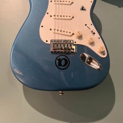 1997 Squier Standard Stratocaster MIM with Rosewood Fretboard - Lake Placid Blue image 3