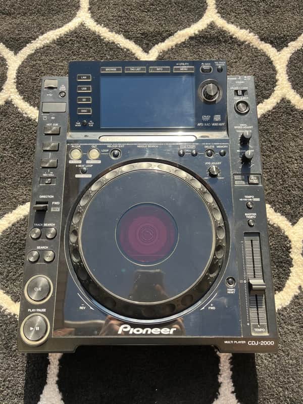 Pioneer CDJ-2000 Professional Multi Media Player | Reverb