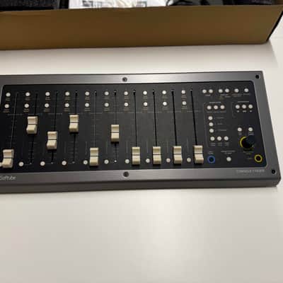 Softube Console 1 Fader USB DAW Control Surface 2019 - Gray image 2