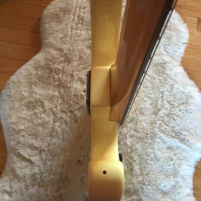 Charvel 2B Left 1988 White/Naturally Aged image 8