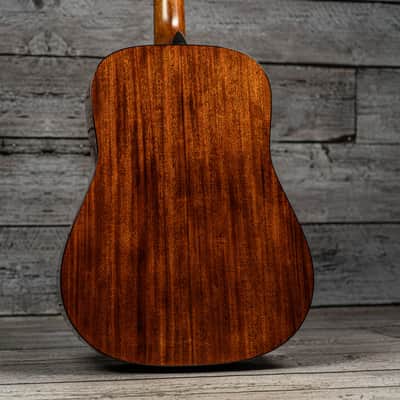 Martin D-18 image 5