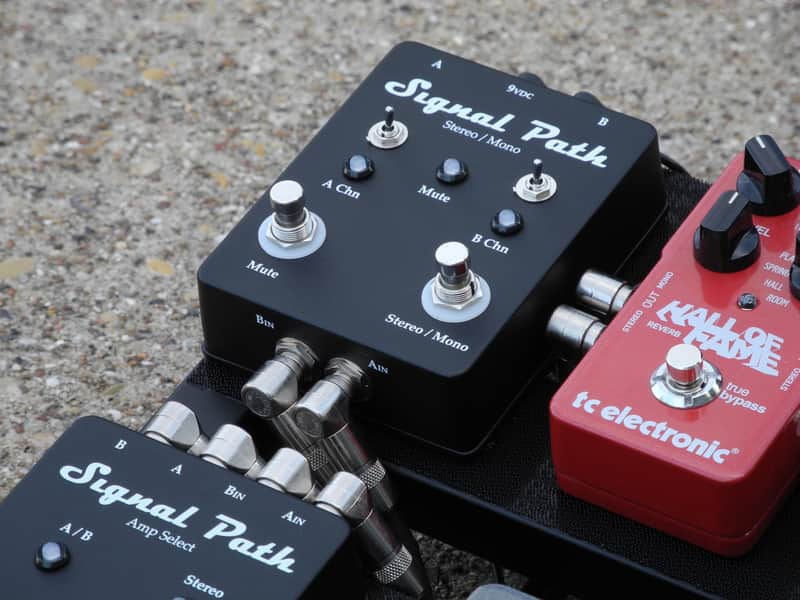 Stereo/Mono Output Configuration Pedal w/ Master Kill (Mute) switch for use with A/B Amp Switcher image 1