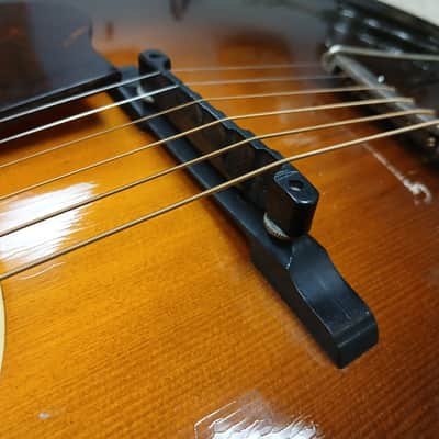 Vintage 1929 Gibson L-4 Sunburst Archtop w/ Original Hardshell Case image 10