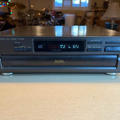 Technics SL-PD627 Compact Disc Changer - 5 Disc -  Black - Tested *NEW BELTS* image 2