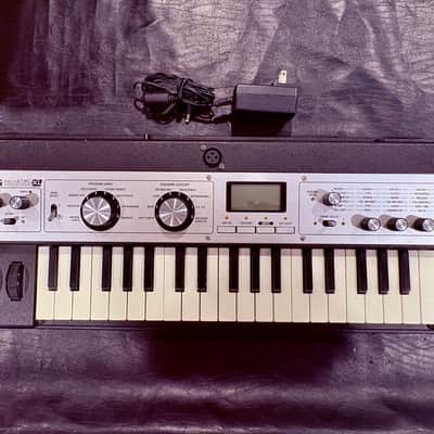 Korg MicroKORG XL 37-Key Synthesizer/Vocoder 2010s - Black