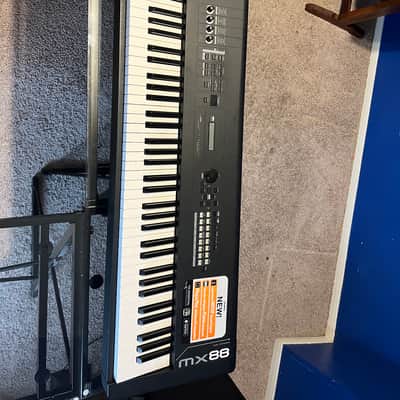 Yamaha MX88 88-Key Synthesizer w/ GHS Key Weighting System