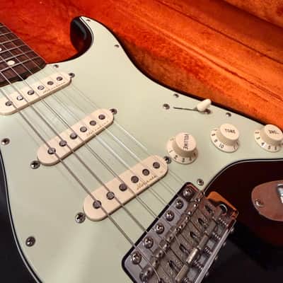 Fender Custom Shop 1960 Stratocaster NOS Black – Clapton Mid Boost 2012 image 8