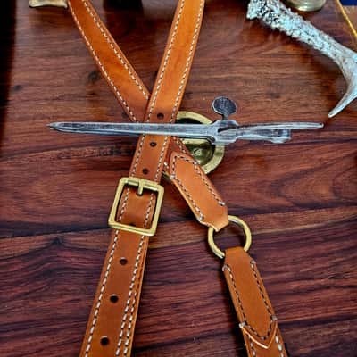 "Frodo" - Elegant hand stitched leather guitar strap with decorative ring image 13
