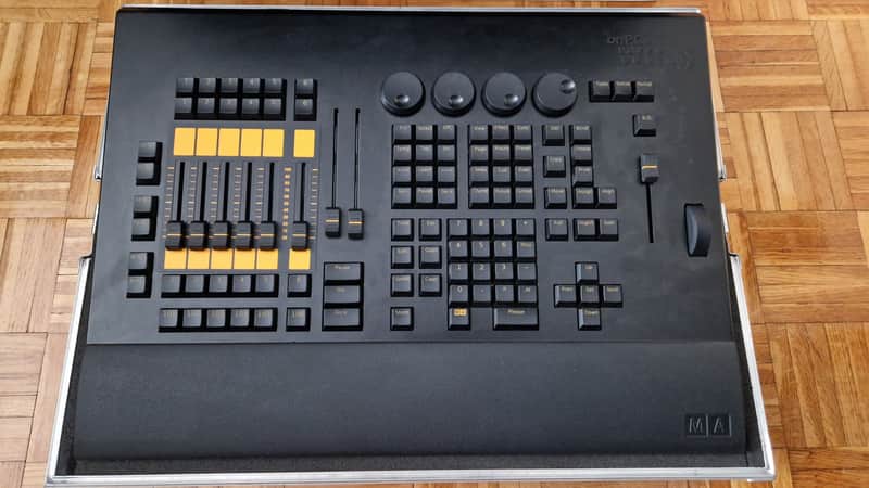 GrandMA2 onPC Command Wing + Fader Wing image 1