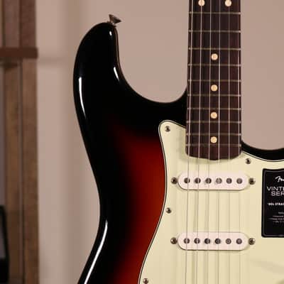 Fender DE Vintera Road Worn '60s Stratocaster Limited Edition - Rosewood Fingerboard, 3-Color Sunburst image 4