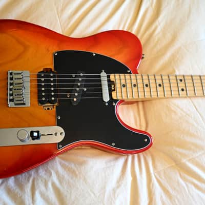Fender Parallel Universe Limited Edition American Elite Tele HSS 2017 - Cherryburst Nitrocellulose Lacquer image 3