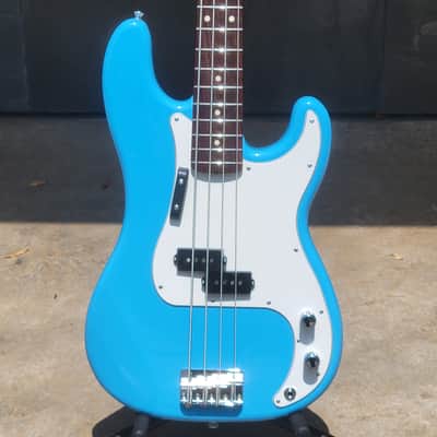Fender Made in Japan Limited International Color Precision Bass®, Rosewood Fingerboard, Maui Blue image 3