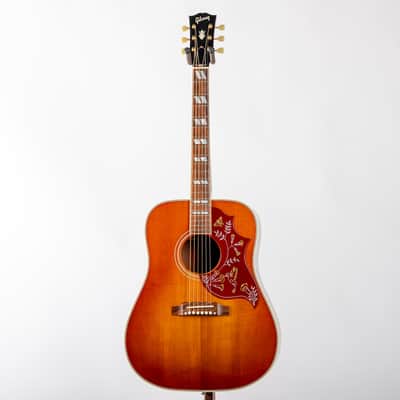 Gibson Custom 1960 Hummingbird, Fixed Bridge, Heritage Cherry Sunburst | Demo image 4