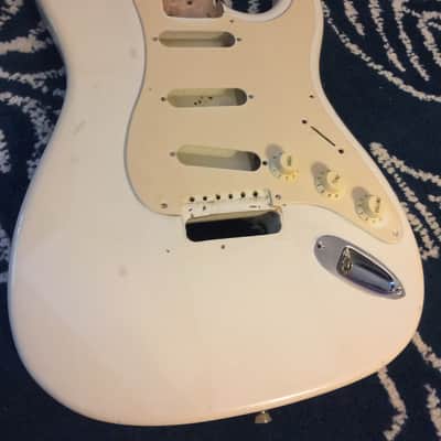 Squier Stratocaster Body Naturaly Aged / Reliced 1996 Olympic White w/Parts image 1