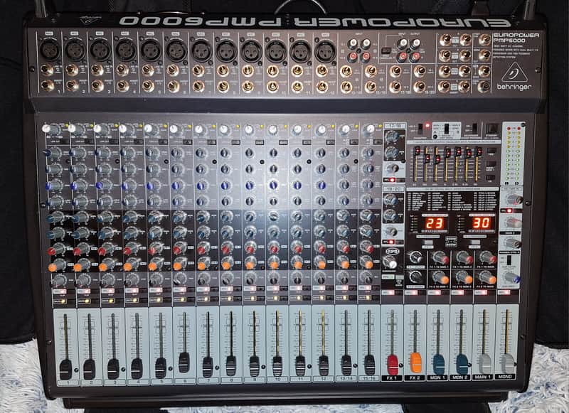 Behringer Europower PMP6000 1600-Watt 20-Channel Powered Mixer