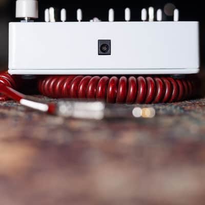 Electro-Harmonix POG2 Polyphonic Octave Generator Guitar Pedal - Floor Model image 6