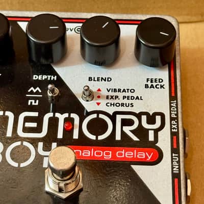 Electro-Harmonix MEMORY BOY ANALOG DELAY WITH CHORUS & VIBRATO ( Made in NY USA) image 4