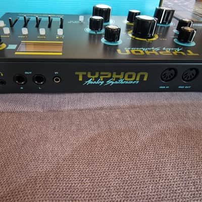 Dreadbox Typhon Analog Synthesizer Bild 4