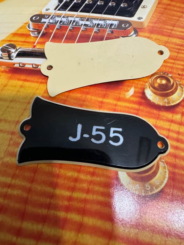 Gibson Gibson 80's NOS Truss Rod Cover 1980's - Black/White 1980's - Black/White image 1
