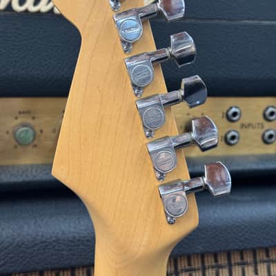 Schecter Super Strat HSS 1986 - Pink image 15