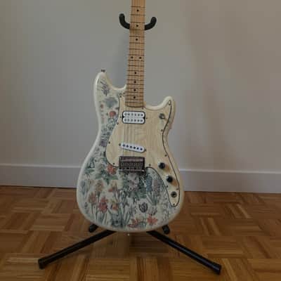 Fender Shawn Mendes Foundation Musicmaster 2020 - Yellow Floral image 2