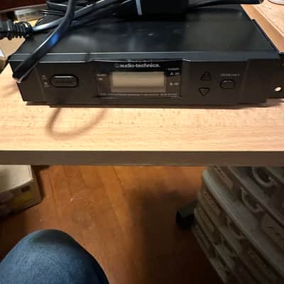 Audio-Technica atw r3100 receiver only and power supply - Black image 1