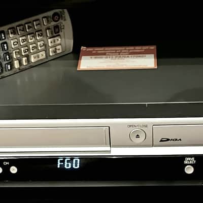 PanasONic DMR-ES35V STerEo DVD REcORdER VHS VCR Dubbing Combo PlAyeR HDMI w/ REMOTE image 2