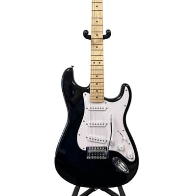 Squier Sonic Stratocaster 2023 - Present - Black image 1