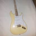 Fender Vintera II '70s Stratocaster with Maple Fretboard 2023 - Present - Vintage White