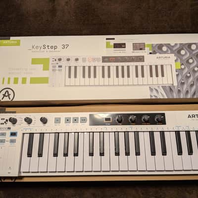 Arturia KeyStep 37 MIDI Controller 2021 - 2025 - White