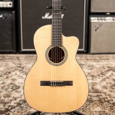 Martin 000C12-16E Nylon Acoustic/Electric Guitar with Structured Gig Bag image 3