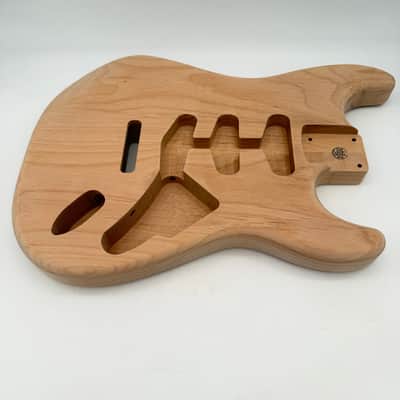 HooDoo Stratocaster Body Alder 2-Piece Unfinished Light hsb6480 image 2