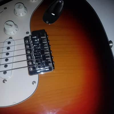 SQUIER by FENDER STRATOCASTER - OLDIE - MAPLE NECK image 4