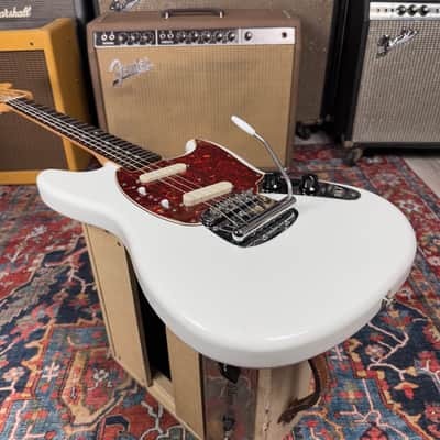 Fender Mustang Traditional 60's Olympic White Rosewood image 19