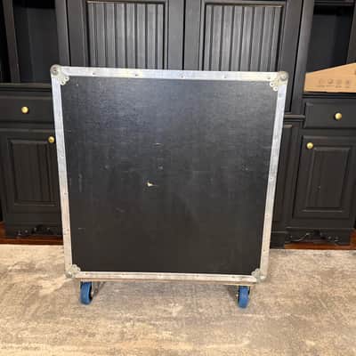 Ampeg V-412TV mid-90s - Black on Black image 8