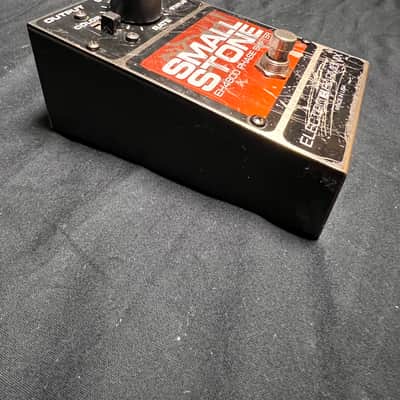 Electro-Harmonix Small Stone EH4800 V4 Vintage Analog Phaser Pedal w/ Original Adapter image 3